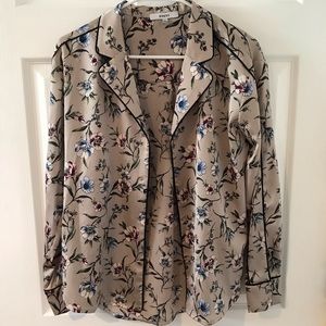 Collared floral- print shirt